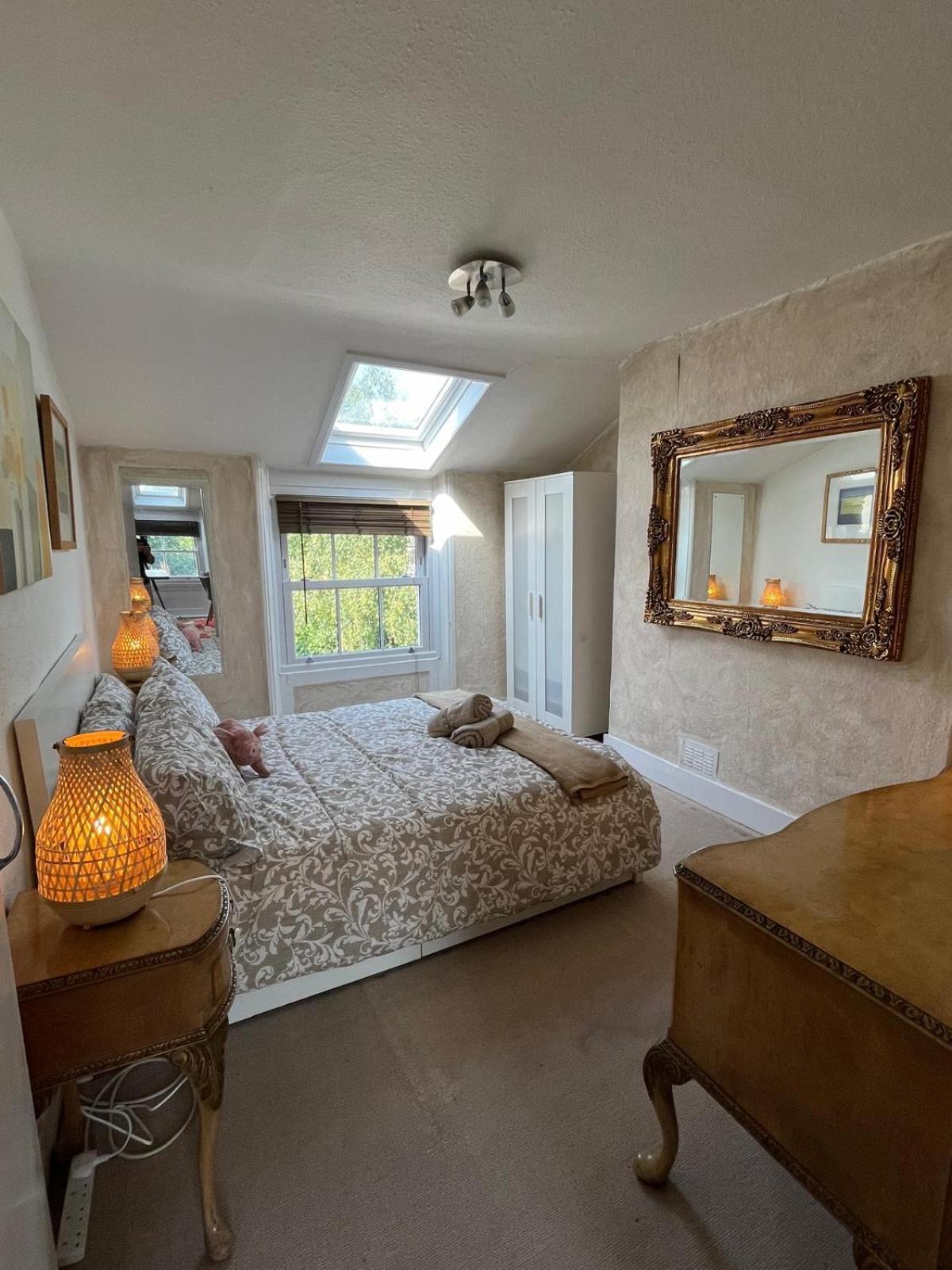 Camden Town Cosy Apartment London